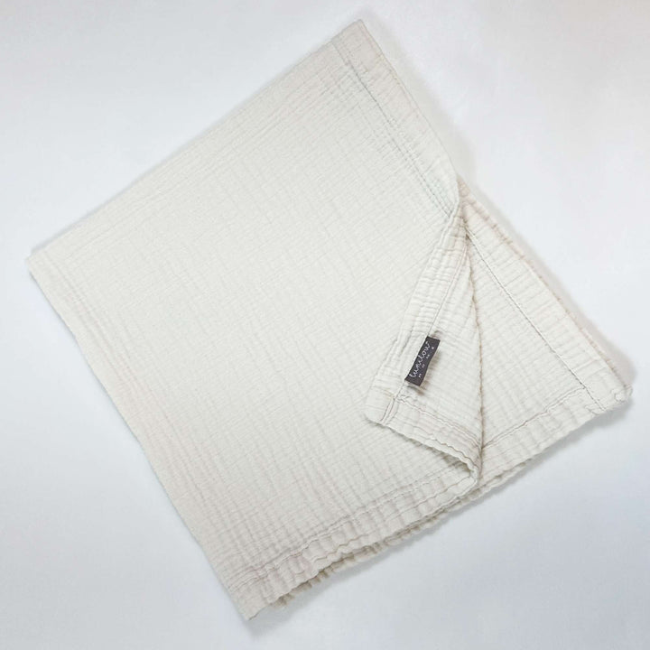 Lunilou creme organic cotton muslin blanket 65x65cm 1