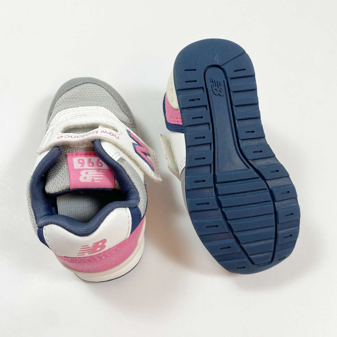 New Balance white/pink sneakers 22.5 2