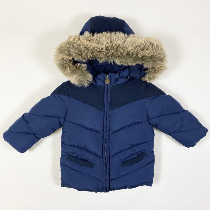 Jacadi marineblaue Winterjacke mit Kunstpelz-Kapuze und Wildlederdetails 1Y