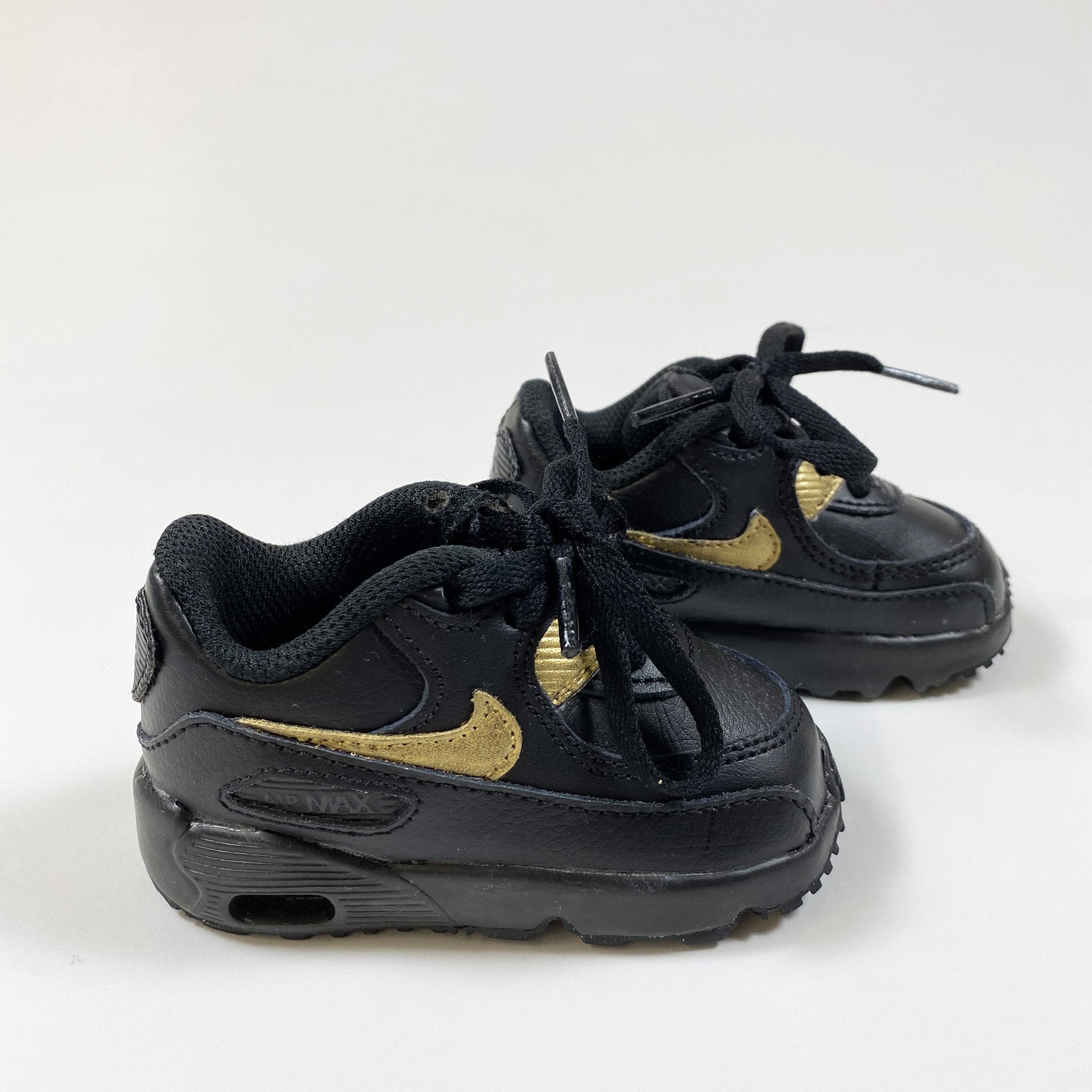 Nike schwarz goldene Nike Air Max Ingrid Emil