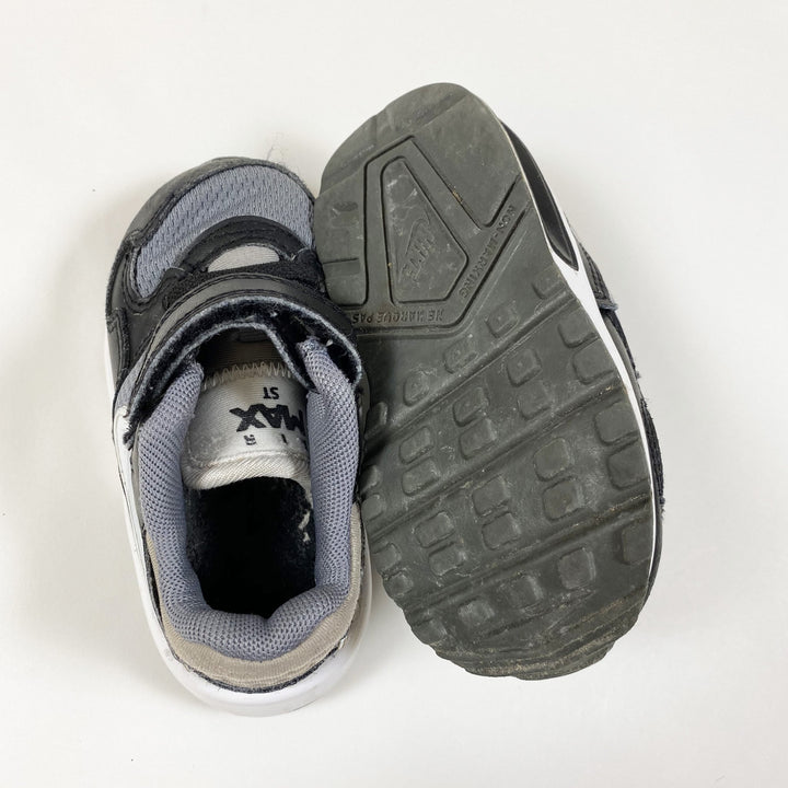 Nike grey toddler sneakers 22