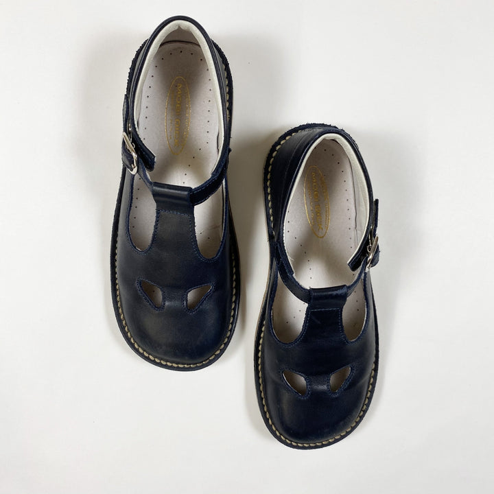 Mobi Dick navy leather sandals 32