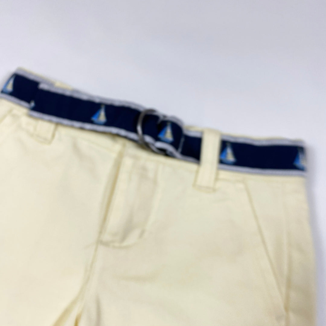 Janie and Jack verblichen gelbe Chino-Shorts mit Gürtel 6-12M