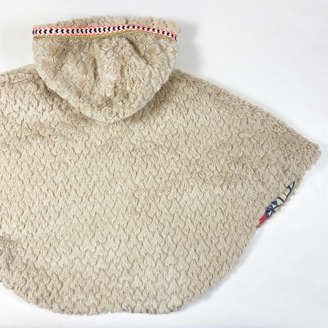 Louise Misha ecrufarbener Inuit Cape 1Y