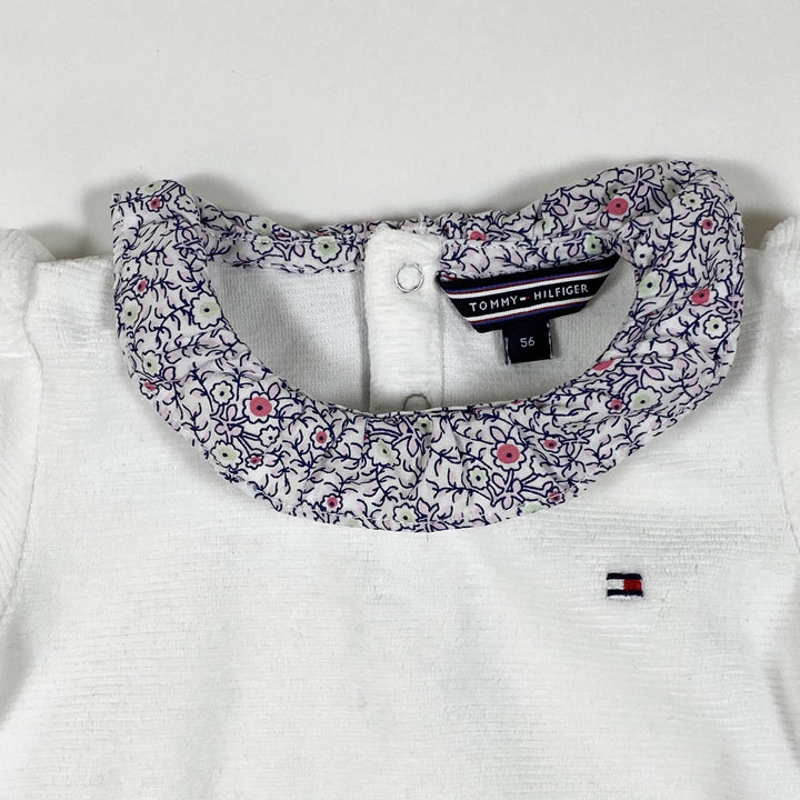 Tommy Hilfiger weisser Samt-Pyjama mit Blumendetails 56