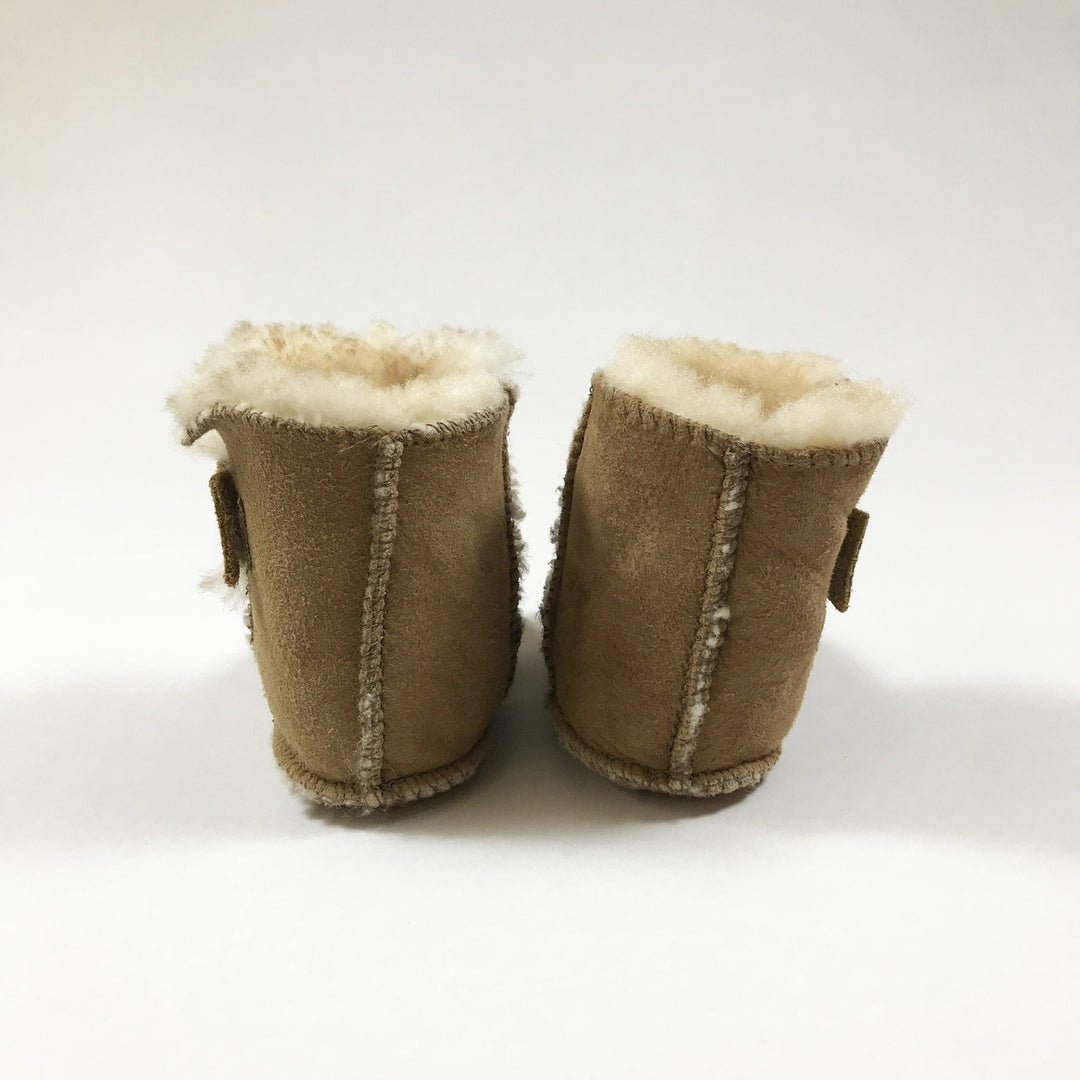 Minnetonka caramel shearling bootie 4